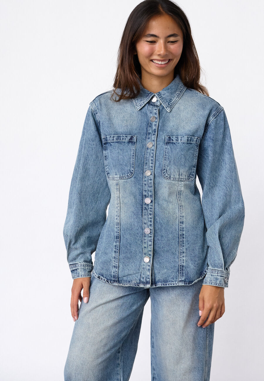 FIORA Barrel Jeans