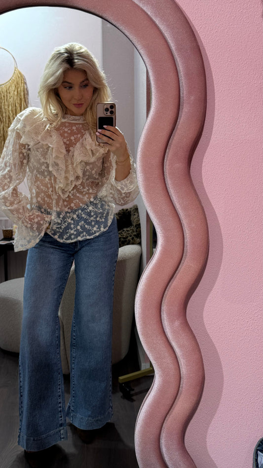 Ruffle lace top - Studio Anna Mae