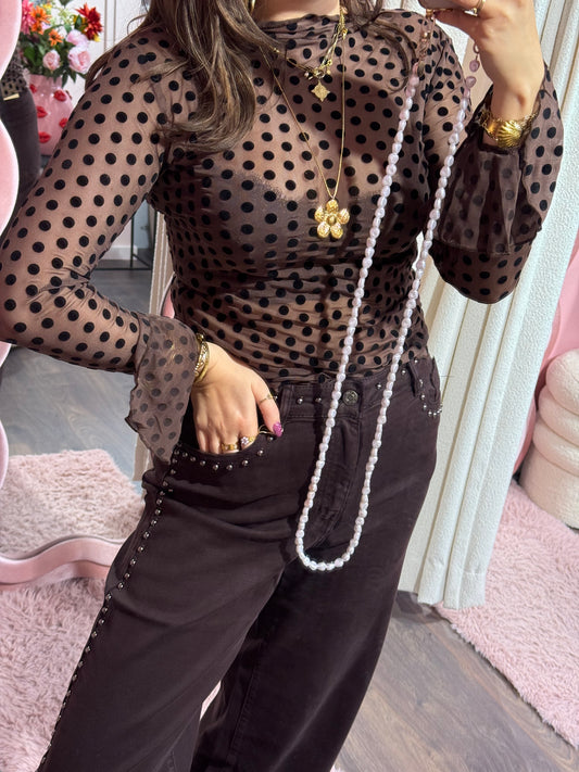 Studio Anna Mae- polkadot top ruffel