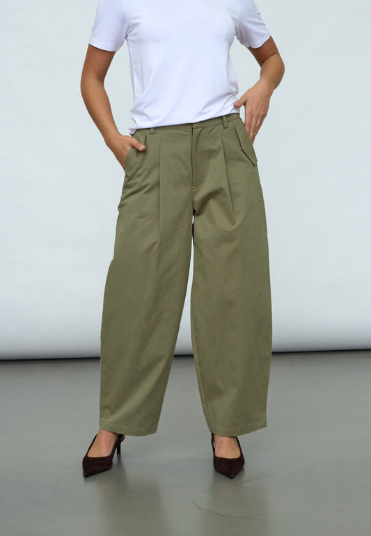 Edith Pants Army