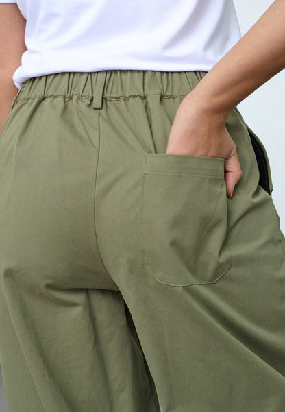 Edith Pants Army