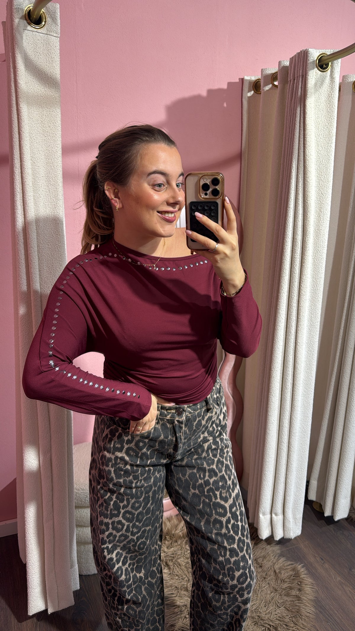 Basic stud top bordeaux