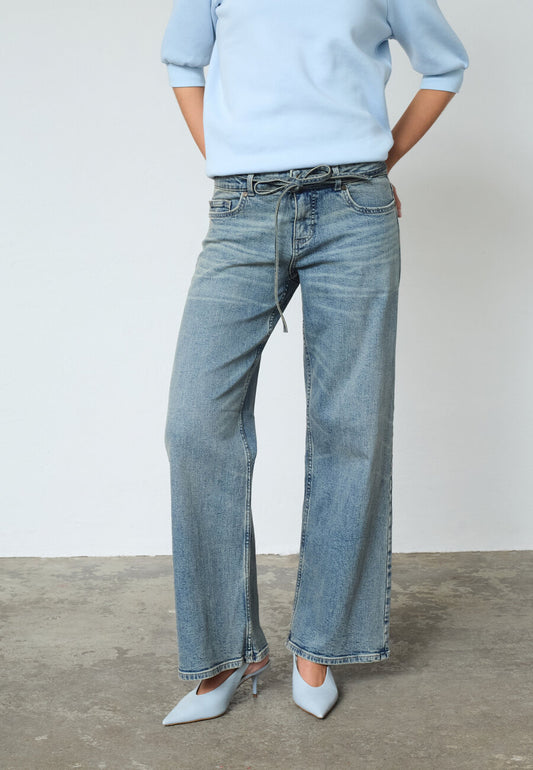 Jeans met riem - straight fit